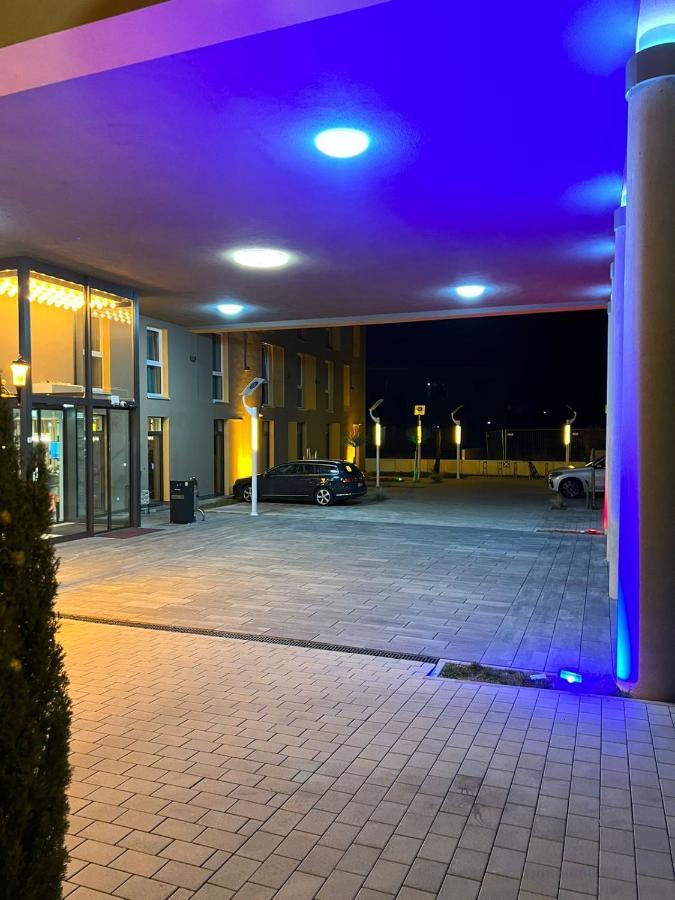 Design Winterrot Karlsruhe